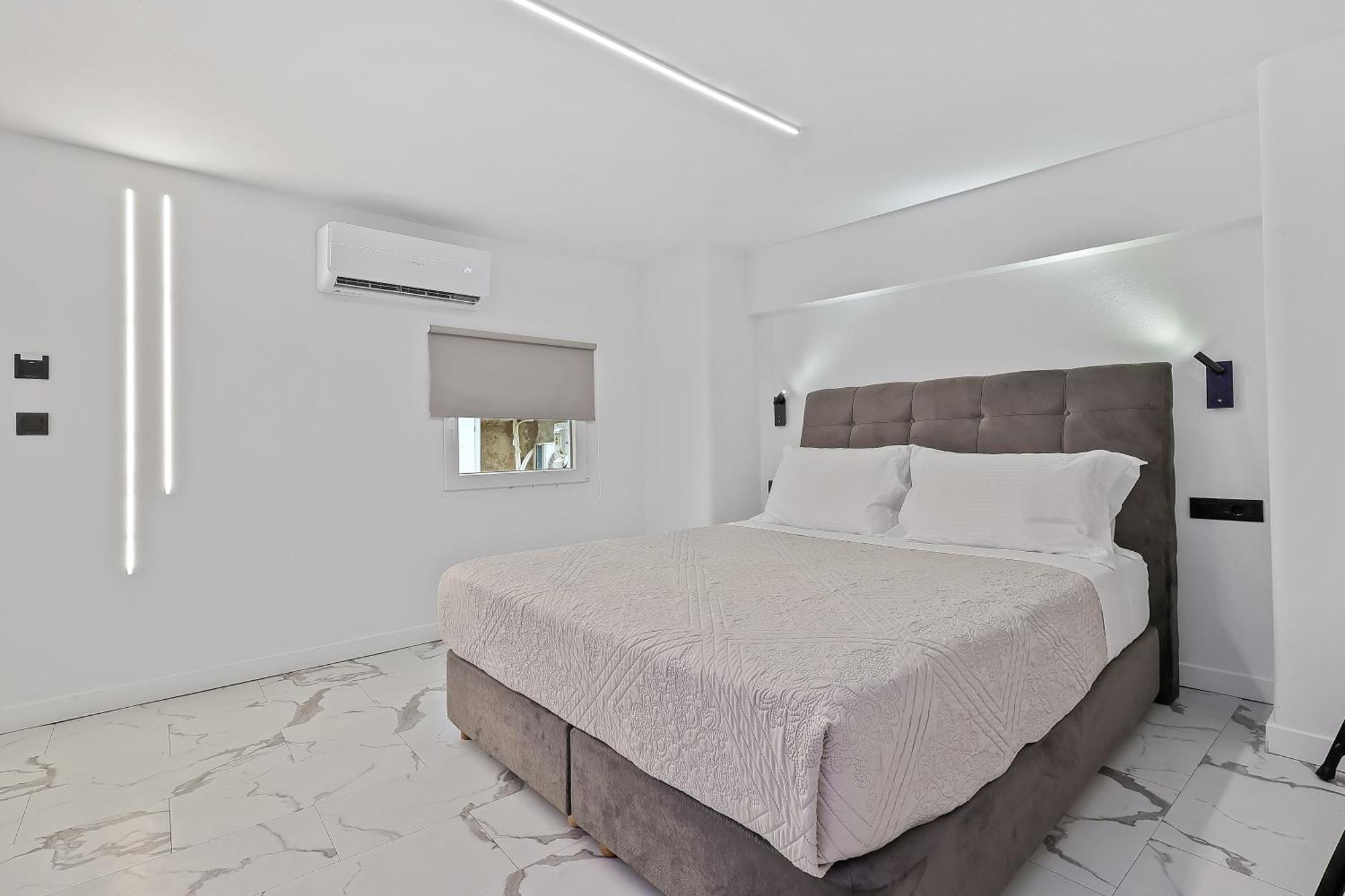 Your Cube Place At Ermou - Plaka Афины Экстерьер фото